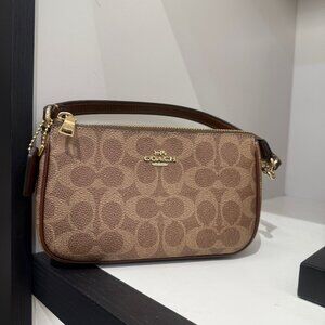 coach Nolita 19 In Signature Canvas cw426